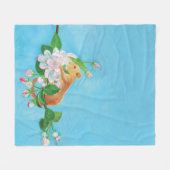 Hazel Dormouse auf blühenden Apfelzweig Fleecedecke (Vorderseite (Horizontal))