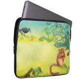 Hazel Dormouse Eating Wild Strawberry Laptopschutzhülle (Vorne Rechts)