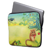 Hazel Dormouse Eating Wild Strawberry Laptopschutzhülle (Vorderseite Links)