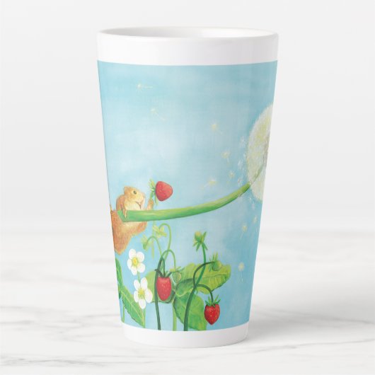 Hazel Dormouse, wilde Erdbeeren & Löwenpuff Milchtasse (Vorderseite)