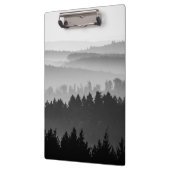 Hazy Forest Hills Schwarz-Weiß Landschaft Foto Klemmbrett (Links)