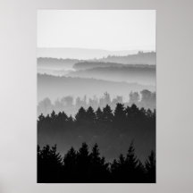 Hazy Forest Hills Schwarz-Weiß Landschaft Foto