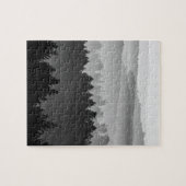 Hazy Forest Hills Schwarz-Weiß Landschaft Foto Puzzle (Horizontal)
