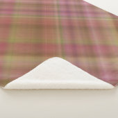 Hazy Garden Pink und Green Plaid Sherpadecke (3/4)