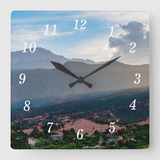 Hazy Pikes Peak Sunset Wall Uhr (Vorderseite)