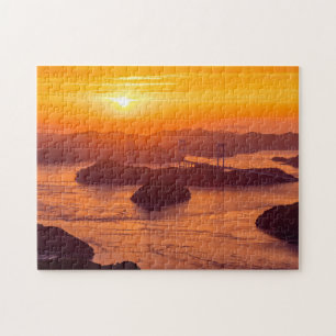 Hazy Sonnenuntergang auf der Kurushima Kaikyo Brid Puzzle