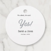 He asked she said yes engagement simple silver dat geschenkanhänger (Vorderseite)