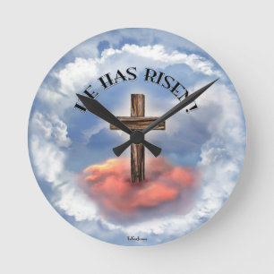 He Has Risen Rugged Cross With Clouds Runde Wanduhr