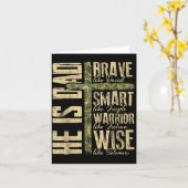 He Is Dad Camo Religious Father's Day Christian Da Karte (Gelbe Blume)