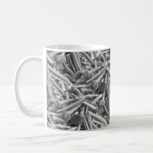 Heap der Nägel des Tischlers Kaffeetasse (Links)