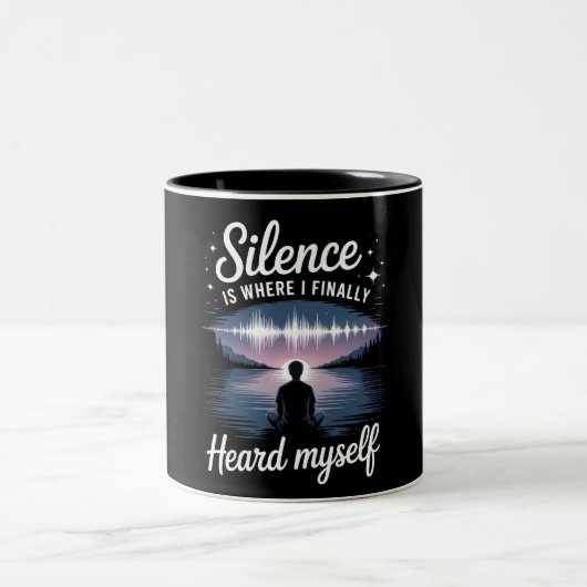 Hear Yourself - Surreal Lakeside Reflection Mug Zweifarbige Tasse (Mittel)