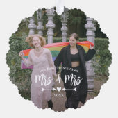 Heart Arrows First Christmas Mrs. Foto Ornament Karte (Rückseite)