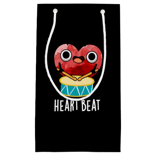 Heart Beat Funny Heart Drummer Pun Dark BG Kleine Geschenktüte (Vorderseite)