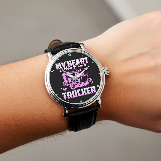 Heart Belongs To A Trucker Armbanduhr (Von Creator hochgeladen)