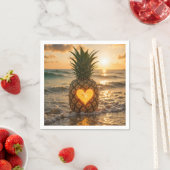 Heart Carved In a Pineapple On a Beach Serviette (Beispiel)