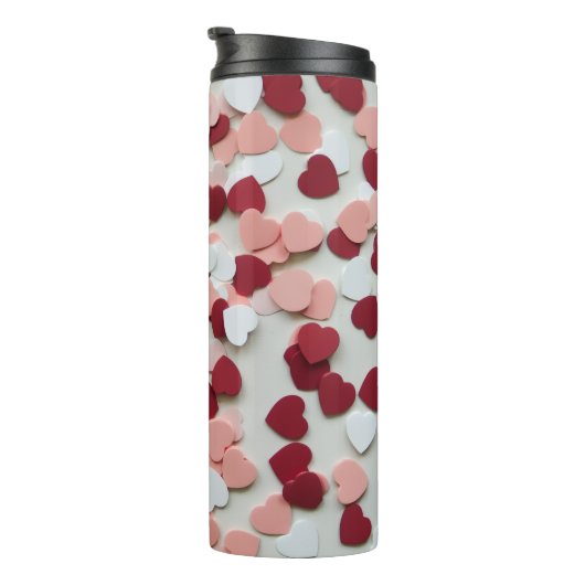 Heart Confetti Pattern – Cute Romantic Celebration Thermosbecher (Nach rechts gedreht)