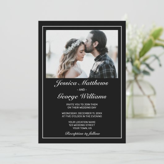 Heart Modern Minimalistisch Black Foto Wedding Einladung (Stehend Vorderseite)