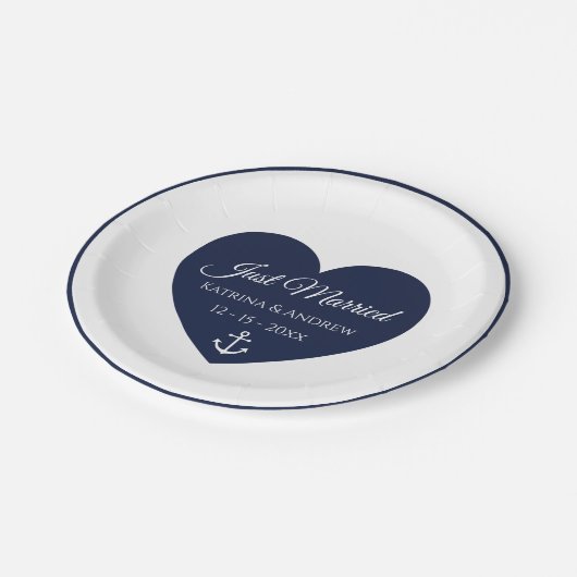 Heart Navy Blue Nautical Just Married Wedding Pappteller (Schrägansicht)