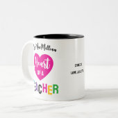 Heart of a Teacher Gift Pink Black Script Zweifarbige Tasse (Vorderseite Links)