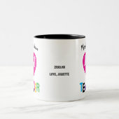 Heart of a Teacher Gift Pink Black Script Zweifarbige Tasse (Mittel)