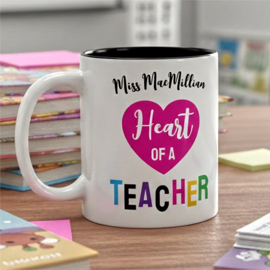 Heart of a Teacher Gift Pink Black Script Zweifarbige Tasse
