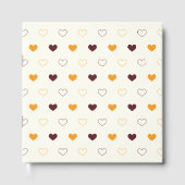 Heart Pattern with Orange & Brown Hearts Gästebuch (Vorderseite)