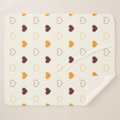 Heart Pattern with Orange & Brown Hearts Sherpadecke (Vorderseite (Horizontal))
