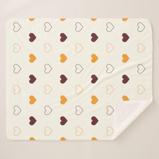 Heart Pattern with Orange & Brown Hearts Sherpadecke (Vorderseite (Horizontal))