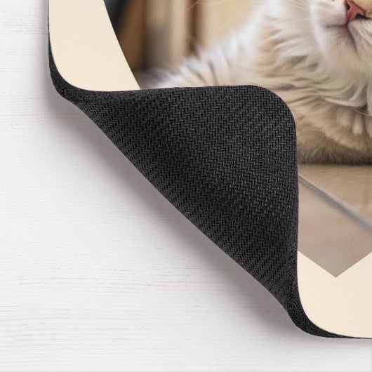 Heart-Shaped Cat Design Mousepad (Ecke)