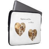 Heart-Shaped Dog Design – “Happiness on Four Paws” Laptopschutzhülle (Vorne Rechts)