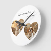 Heart-Shaped Dog Design – “Happiness on Four Paws” Runde Wanduhr (Winkel)