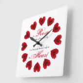 Heart-Shaped Red Rose Quadratische Wanduhr (Winkel)