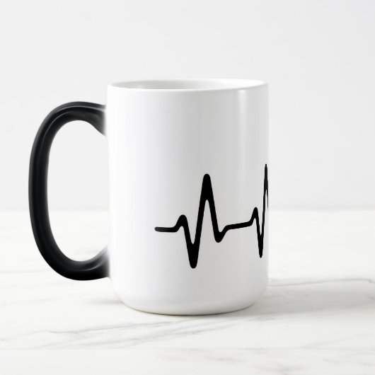 Heartbeat Coffee Line Art Design Verwandlungstasse (Links)