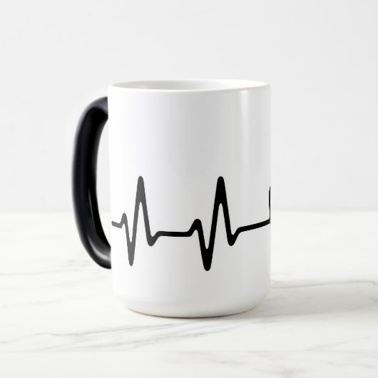 Heartbeat Coffee Line Art Design Verwandlungstasse (Vorderseite Links)