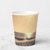 Heartbeat Love – Minimalist Romantic Design Pappbecher (Rückseite)