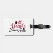 Hearts Bloom new - inspirierendes Blumenzitat Gepäckanhänger (Rückseite horizontal)