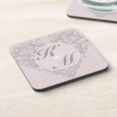 HeartyChic Pink Linen Damask Herz Untersetzer (Linke Seite)