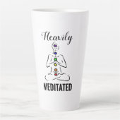 Heaviläre Meditation Chakra Meditation Latte Tasse (Vorderseite)