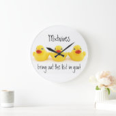 Hebammen und gelbe Gummienten Große Wanduhr (Zuhause)