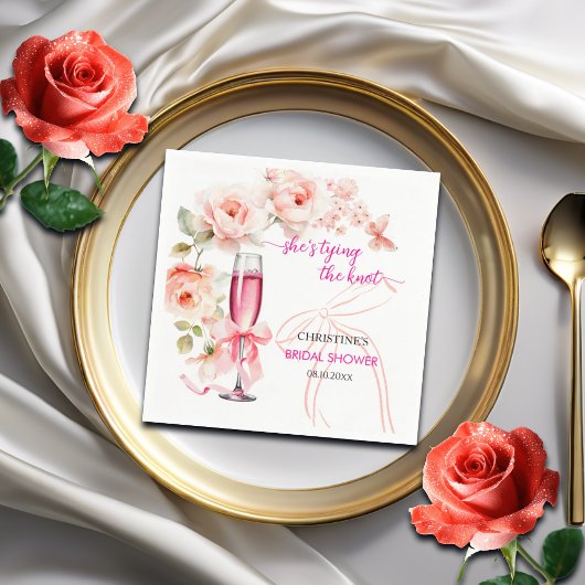 Heben Sie das Glas, das sie das Brautparty des Kno Serviette