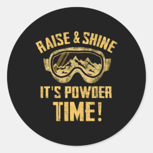 Heben und lassen Sie die Kraftzeit im Wintersport Runder Aufkleber