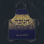Hebrew Hanukkah Light up Night Gold/Navy Glitzer Schürze<br><div class="desc">Machen Sie das Küchenpersonal lächeln! Hebräisch Hanukkah Licht die Nacht Gold/Navy Glitzer. Der goldene Glitzer auf mariniertem Hintergrund ist die perfekte Kulisse für diese festliche Hanukkah-Nachricht. Enthält das hebräische Wort "CHANUKAH" . Sie können diese Schürze mit Ihrer persönlichen Nachricht zu Ihrer eigenen machen. Text ist bearbeitbar. Brauchen Sie Hilfe bei...</div>