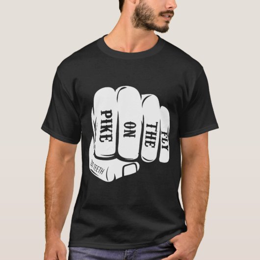 Hechtknöchel - Hecht auf der Fliege T-Shirt (Vorderseite)