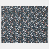 Hedgerow Vines Romping Rabbits Fleecedecke (Vorderseite (Horizontal))