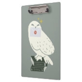 Hedwig mit Brief Whimsical-Zeichnung Klemmbrett (Links)