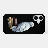 Hedwig über Bücher iPhone 16 Hülle (Rückseite (Horizontal))