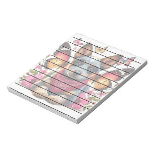 Heeler Puppy umgeben von Schmetterlingen und Blume Notizblock