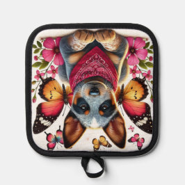 Heeler Puppy umgeben von Schmetterlingen und Blume Topflappen