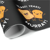 Hefe Hefe Hurray Funny Bread Puns Dark BG Geschenkpapier (Rolleneckpunkt)