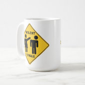 Heftiges weibliches Cartoon-Zeichen Kaffeetasse (Vorderseite Links)